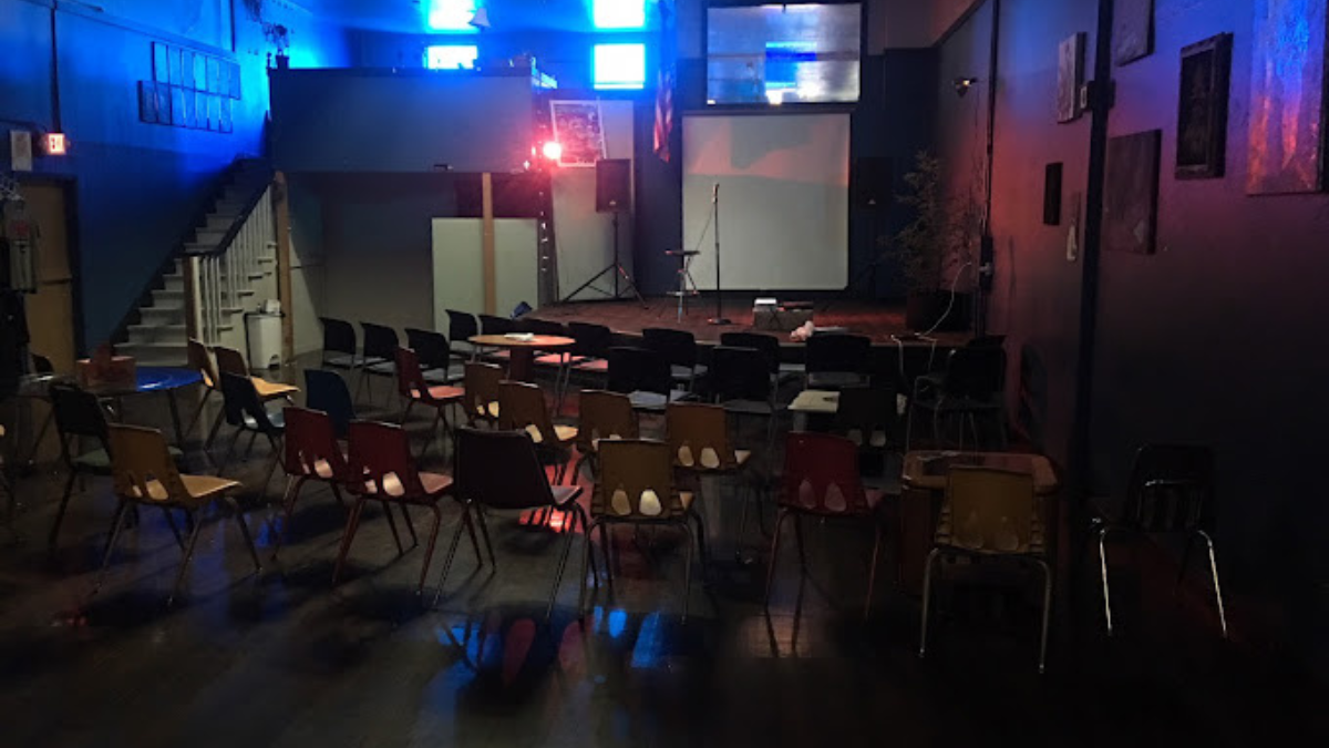 Savage Henry Comedy Club
