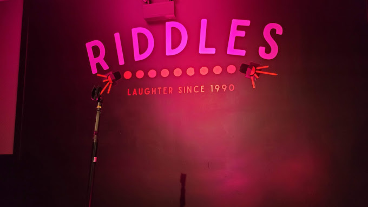 Riddles Comedy Club